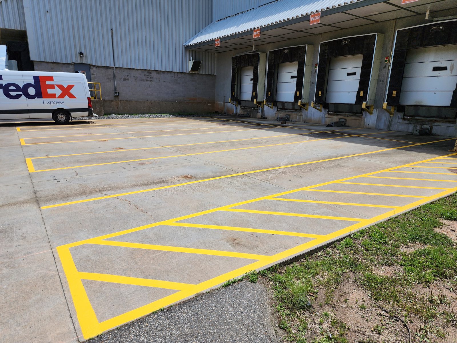 Yellow dock striping at loading doors